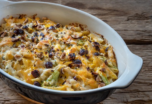 Cheesy chicken and broccoli pasta 