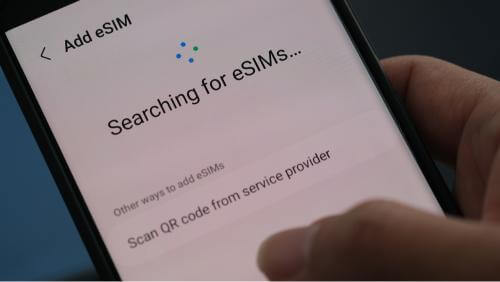 Activating an e sim 